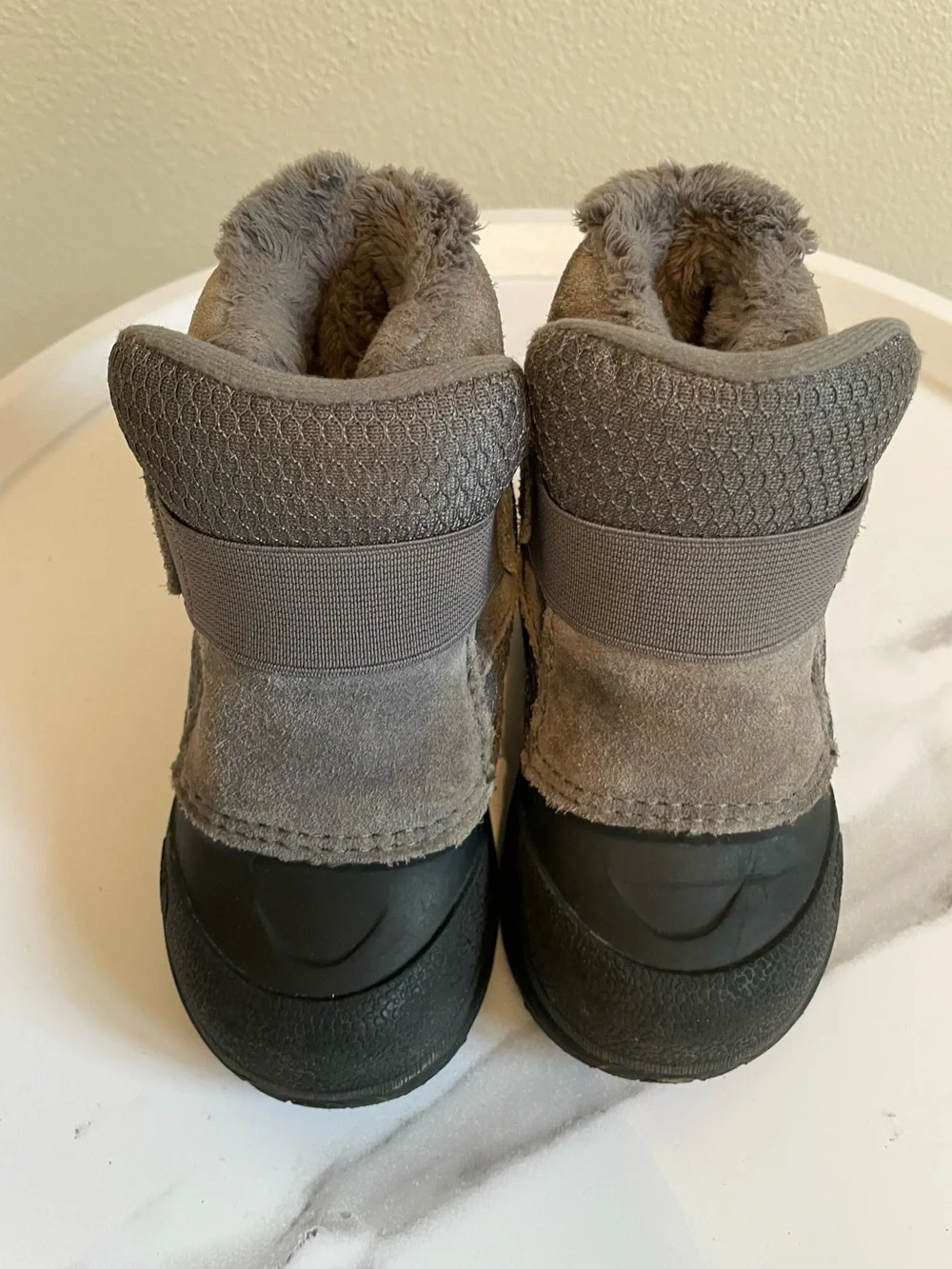The North Face Toddler Alpenglow Il boots gray Insulated Waterproof Snow Boots 6